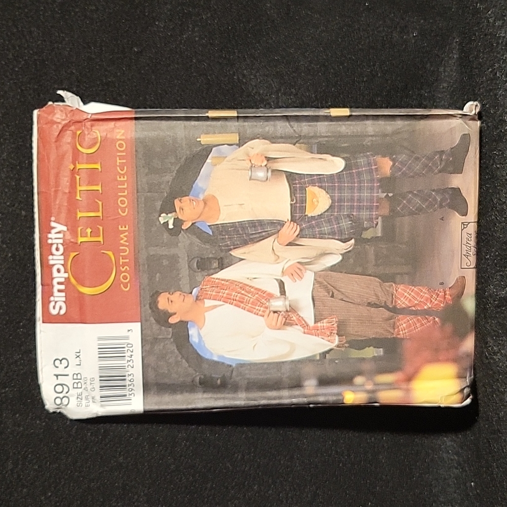 Simplicity: Sewing Pattern Uncut 8913